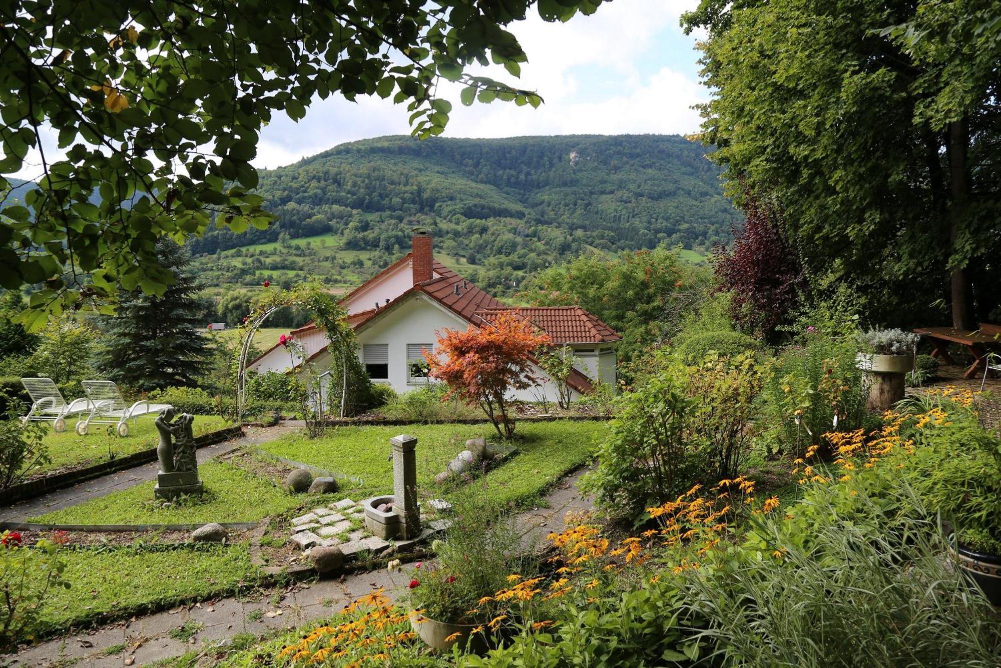 Haus Am Sonnenhuegel Leilighet Bad Urach Eksteriør bilde